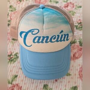 Banana Bay Cancún Trucker Hat
